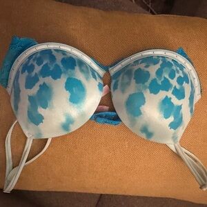 Victoria's Secret Blue and White Patterned Bra